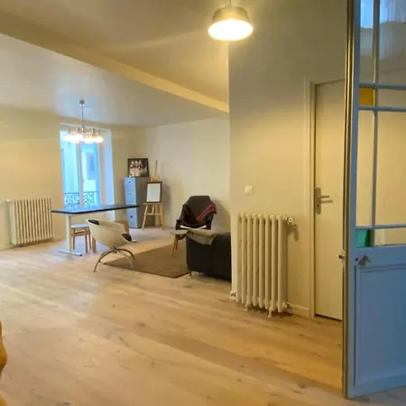 Apartment Spacieux De Deux Pieces *